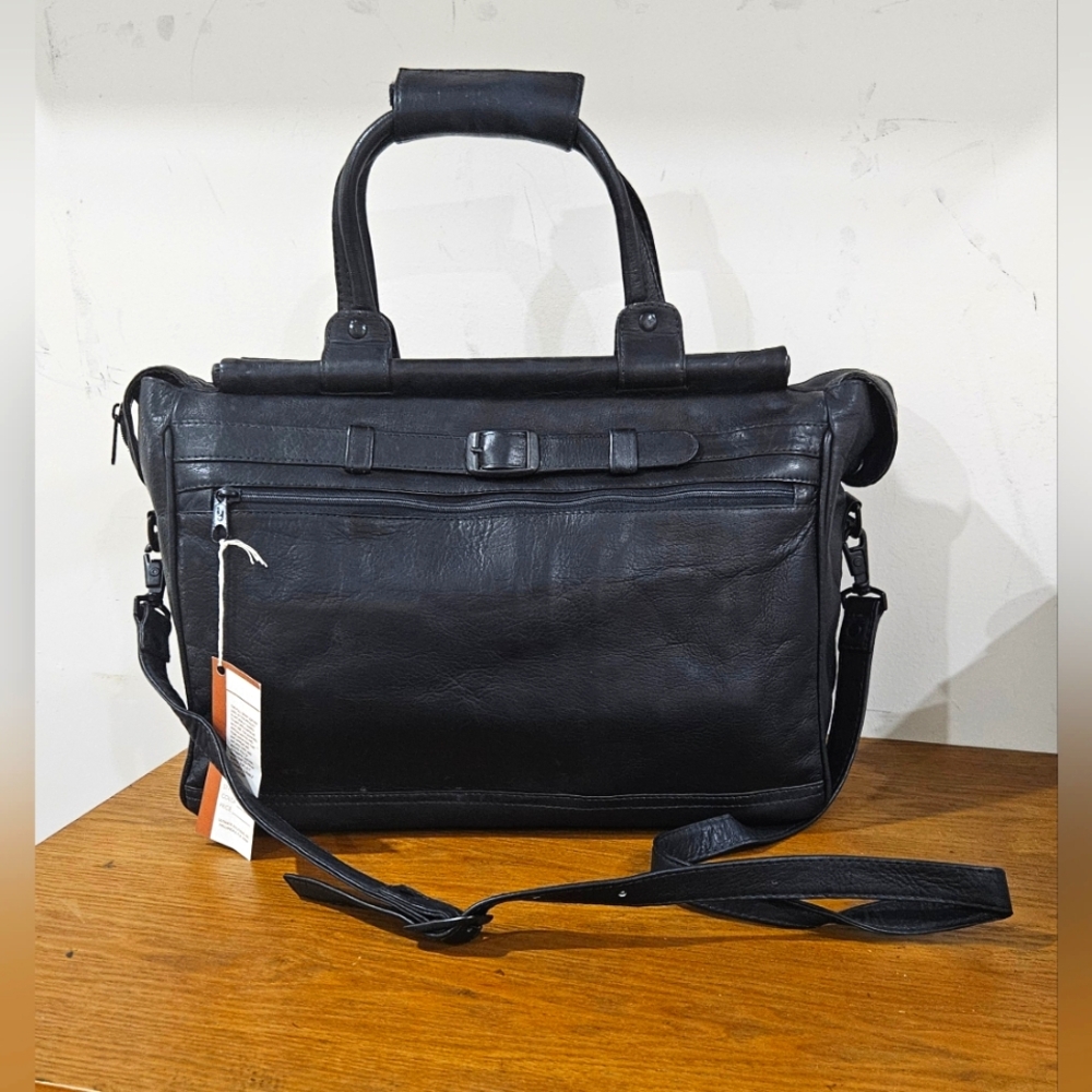 NWT Genuine black leather Briefcase/Laptop